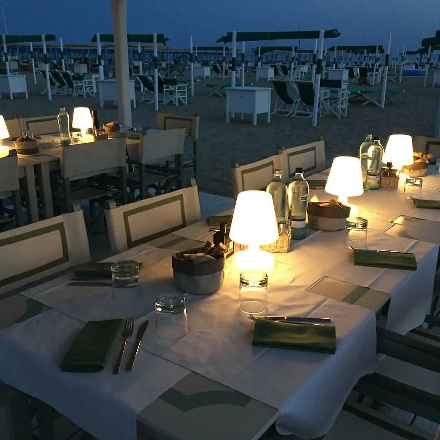 Tuscany House Of Artist مونتينيوزو 0*,